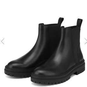 Steve Madden Ladies' Leather Chelsea Boot